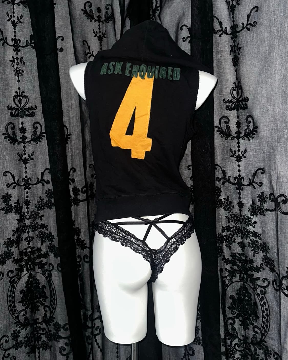 black zip-up sleeveless hoodie 상품이미지3