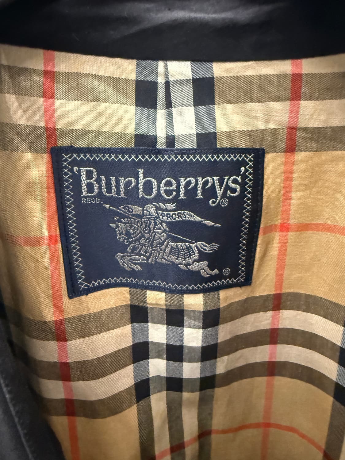 버버리 런던 정품 블랙 트렌치 코트 상품이미지5