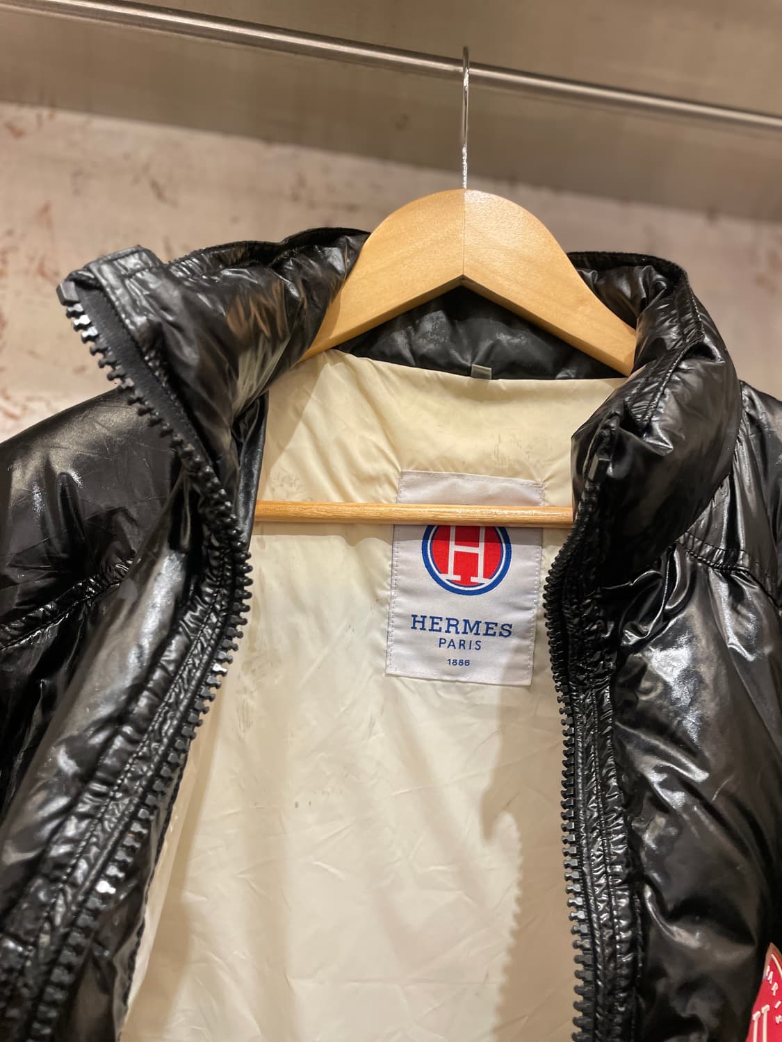 에르메스 에나멜 패딩 상품이미지3