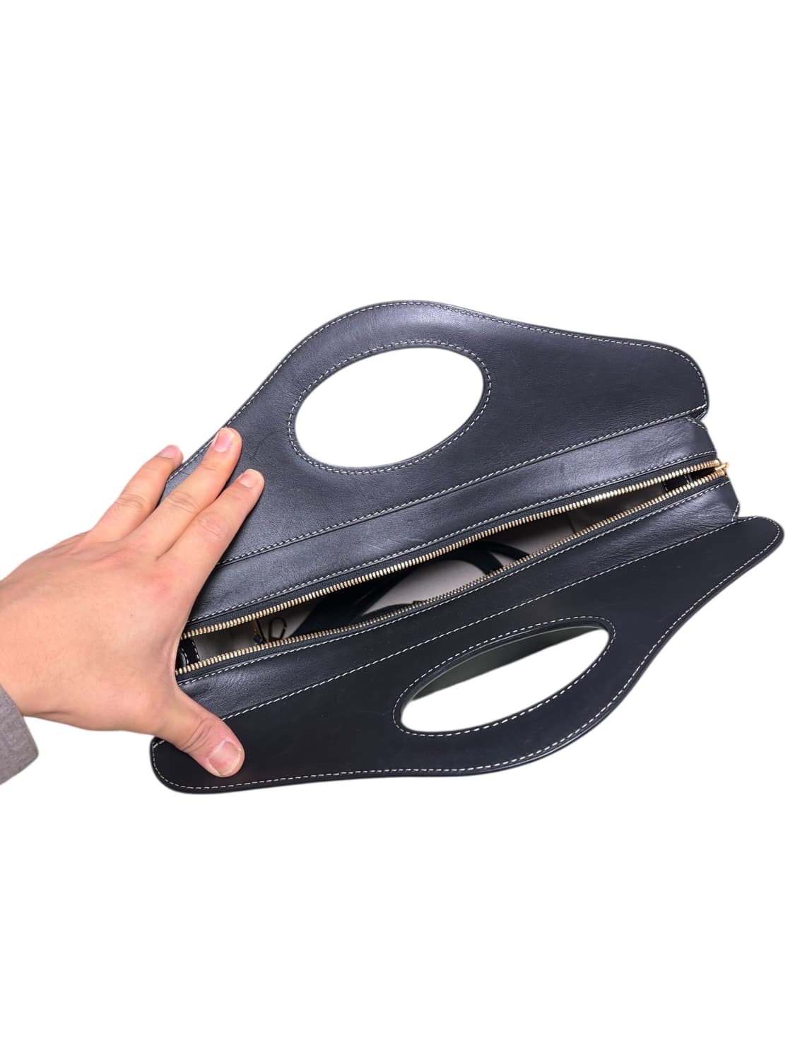 버버리 탑스티치 미디움 포켓 토트백 상품이미지4