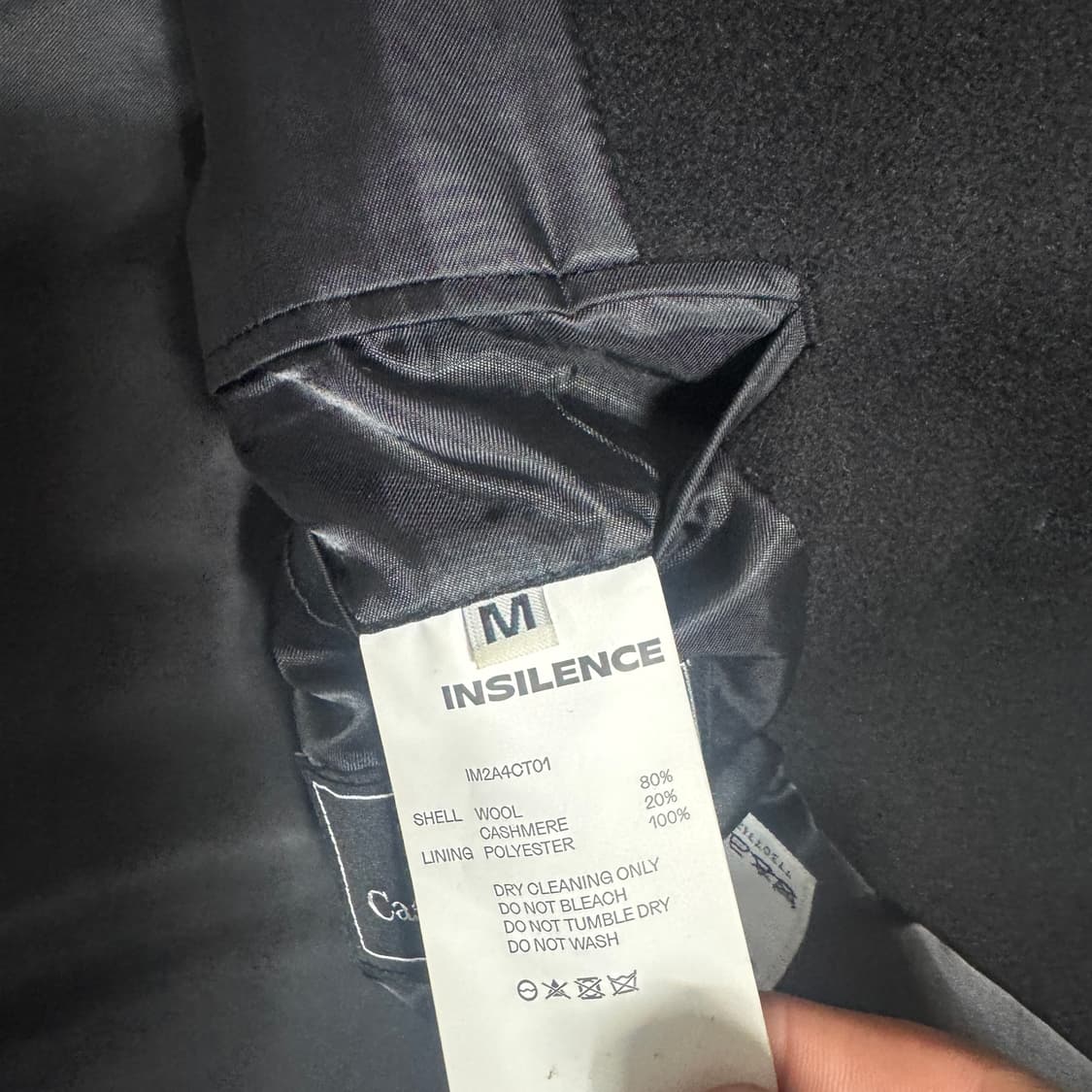 인사일런스 캐시미어 블랙코트 M사이즈  상품이미지5
