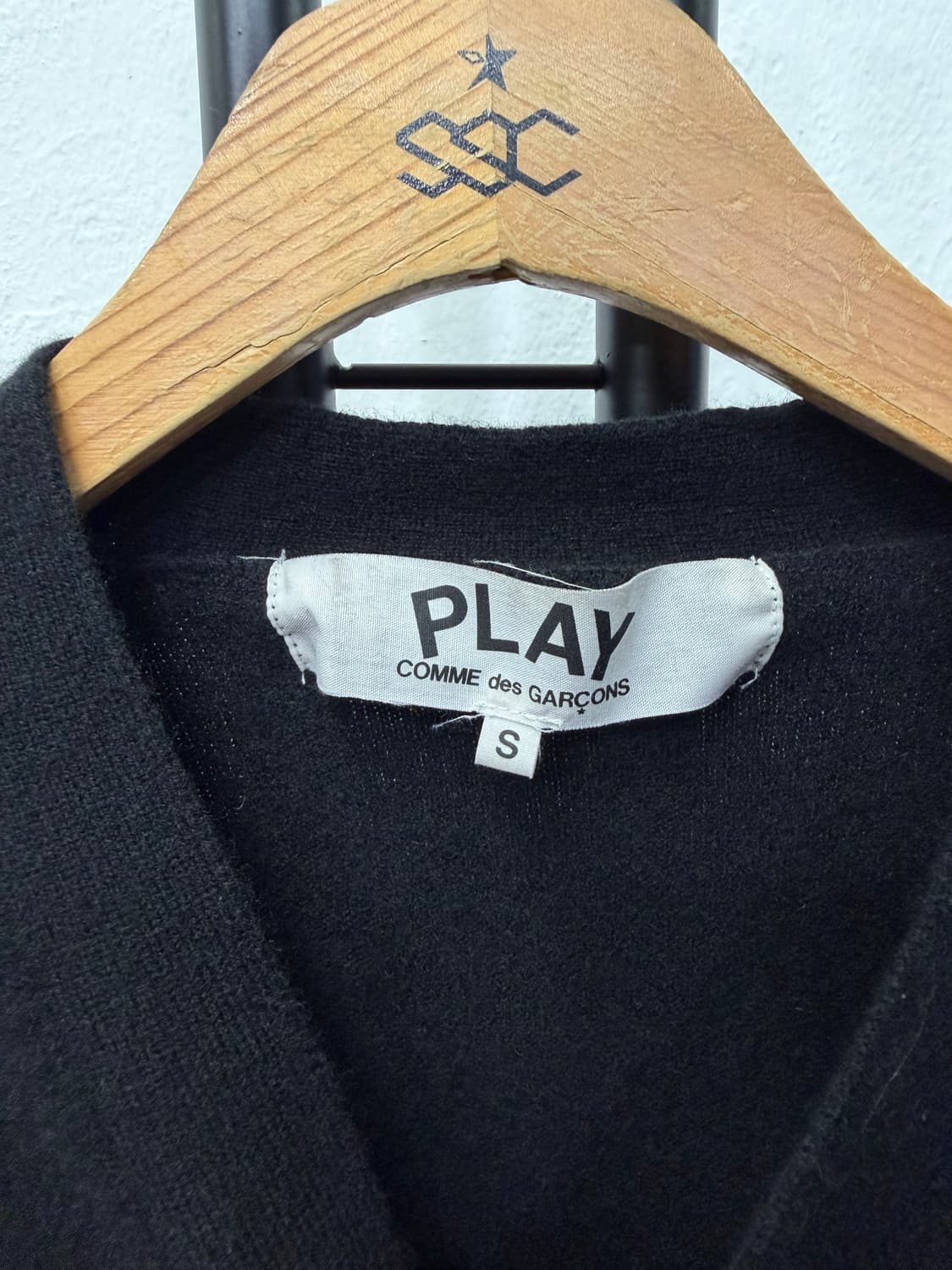 매장판정품) 꼼데가르송 23ss 여성 더블하트 가디건 S  상품이미지5