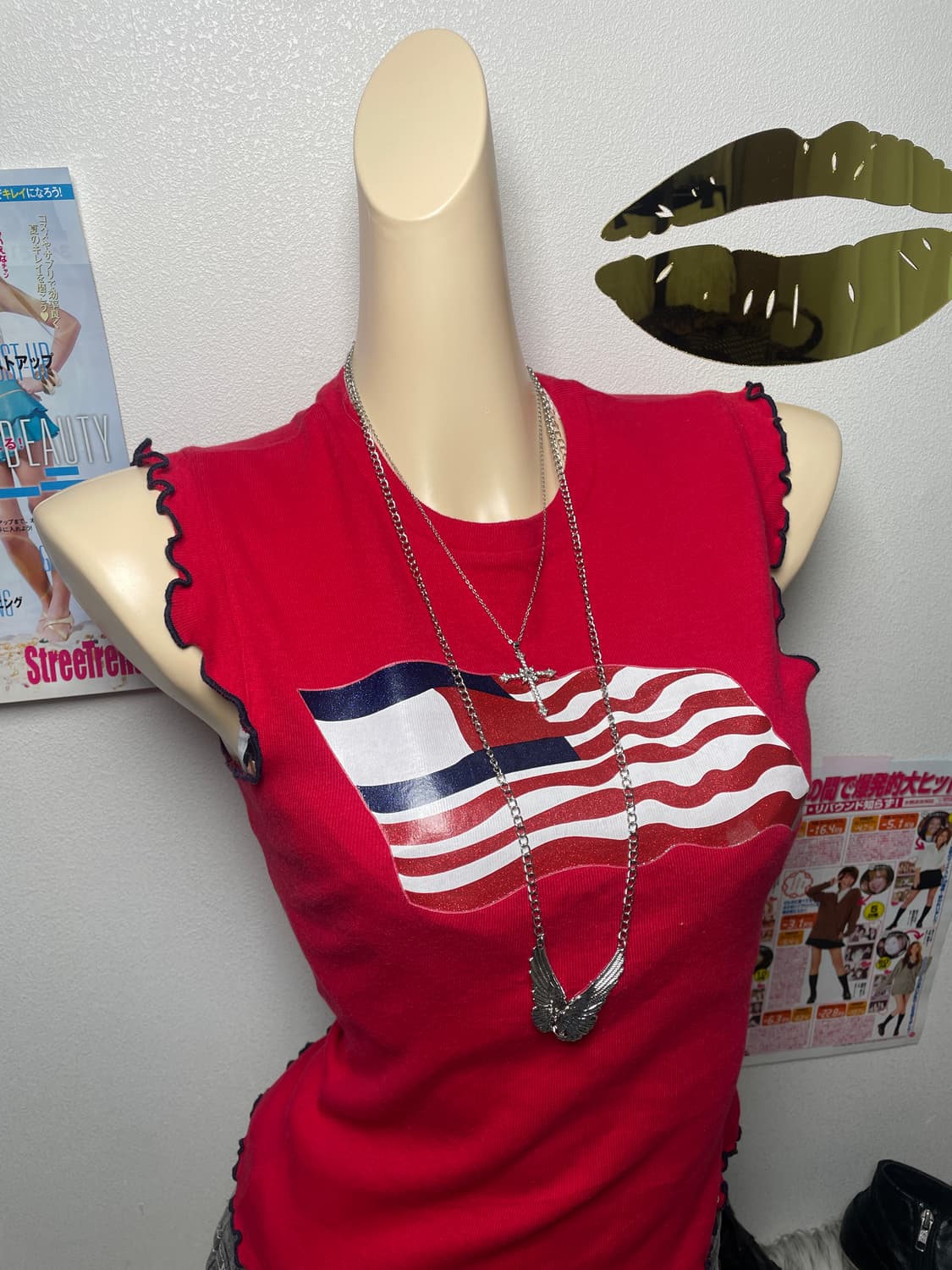 Tommy jeans 레드 프릴 슬리브리스 나시 상품이미지2