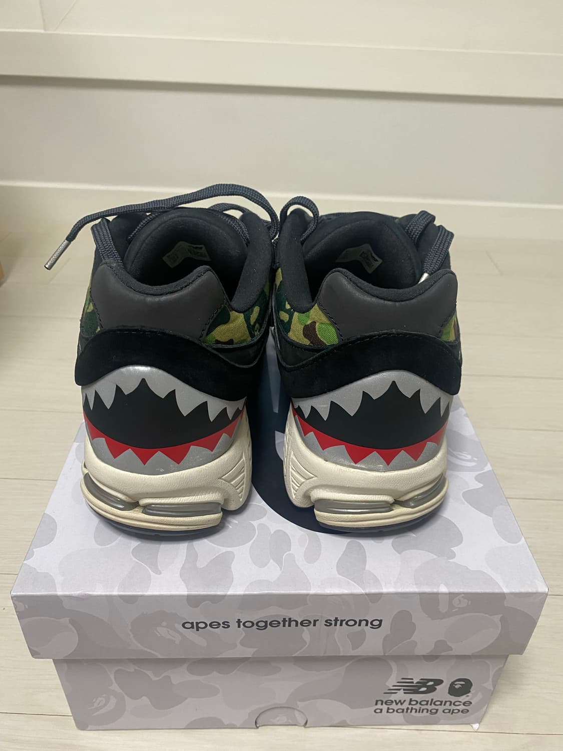 뉴발란스 x 베이프 2002 (285) 상품이미지2