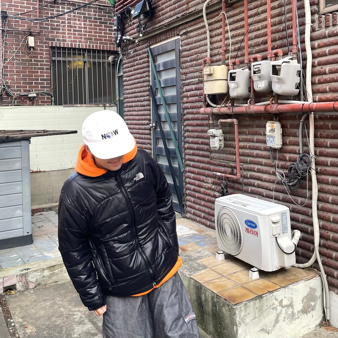 유니클로 cali dewitt 일자챙 캡 상품이미지1