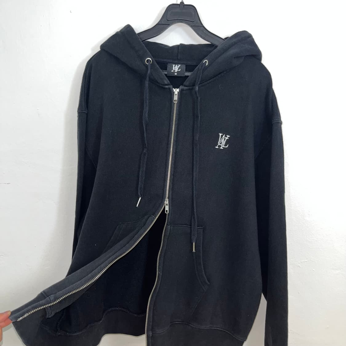 WOOALONG black hoodie zip-up 상품이미지6