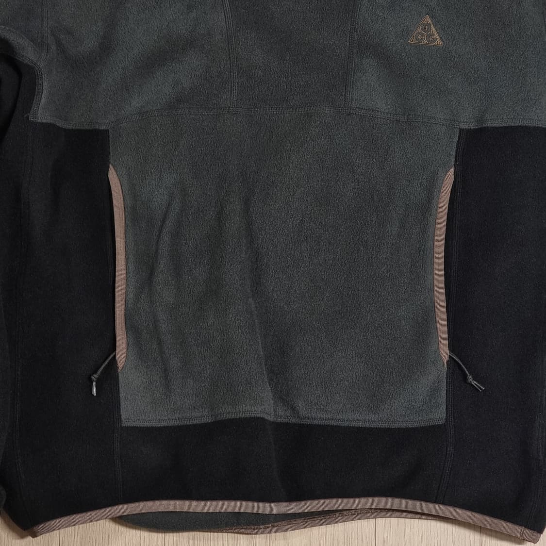 나이키 ACG 울프트리 후드 차콜 상품이미지4