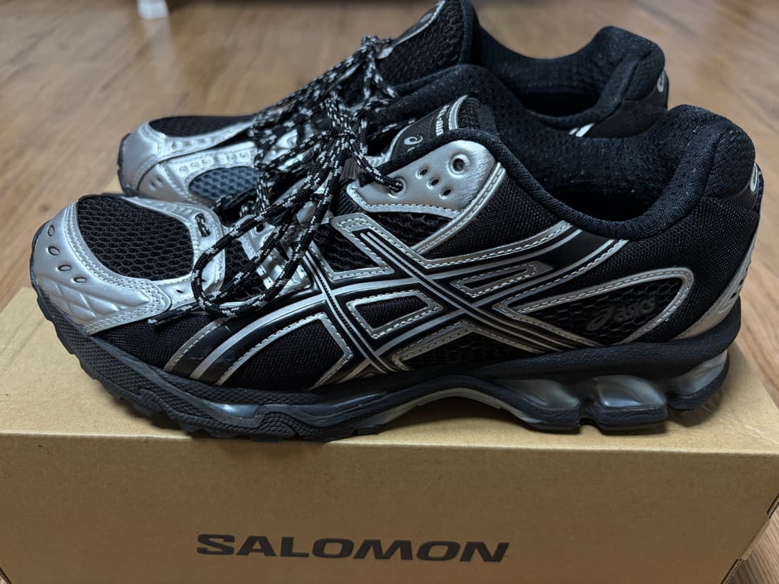 아식스 젤님버스 10.1 블랙 퓨어실버 280사이즈 상품이미지3