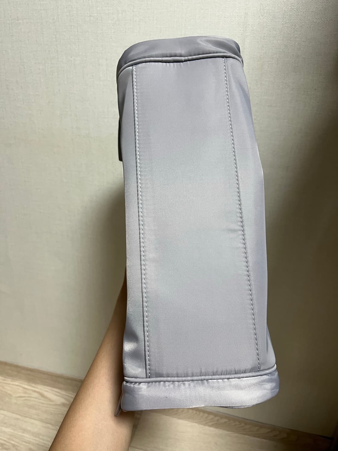 마뗑킴 나일론 보스턴백 그레이 상품이미지5