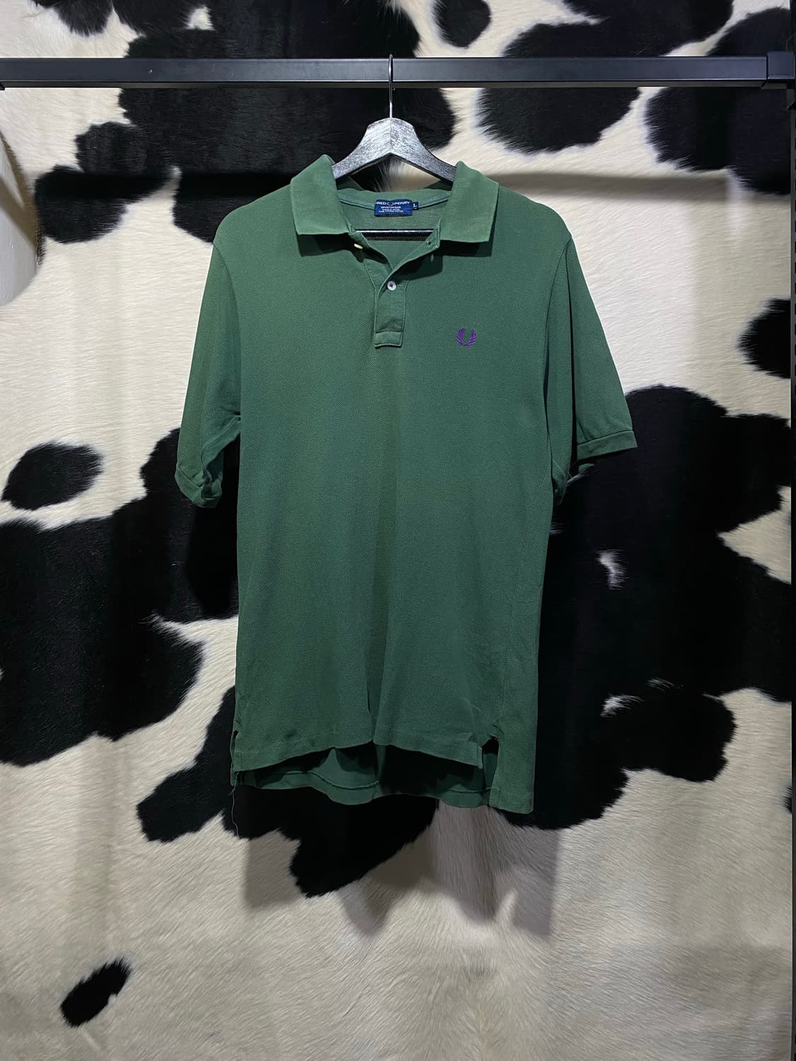 Fred Perry 로고 자수 디테일 그린 반팔티셔츠 상품이미지2