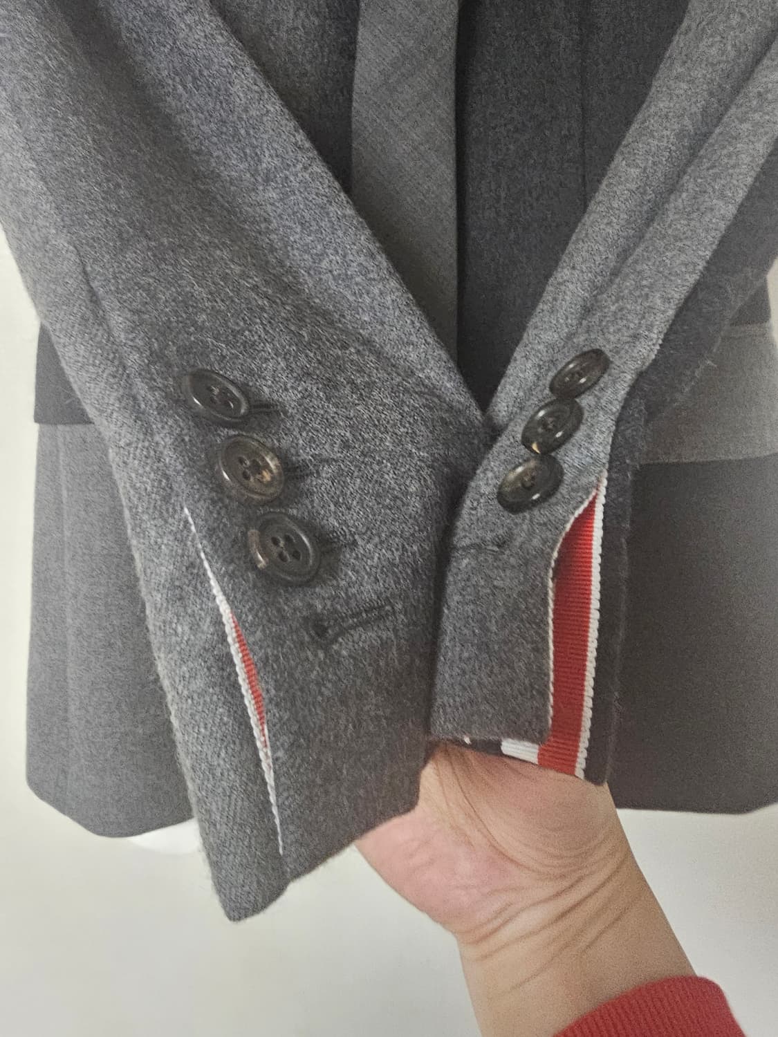 톰브라운 펀믹스 하이암홀 자켓(2/백화점정품) 상품이미지3