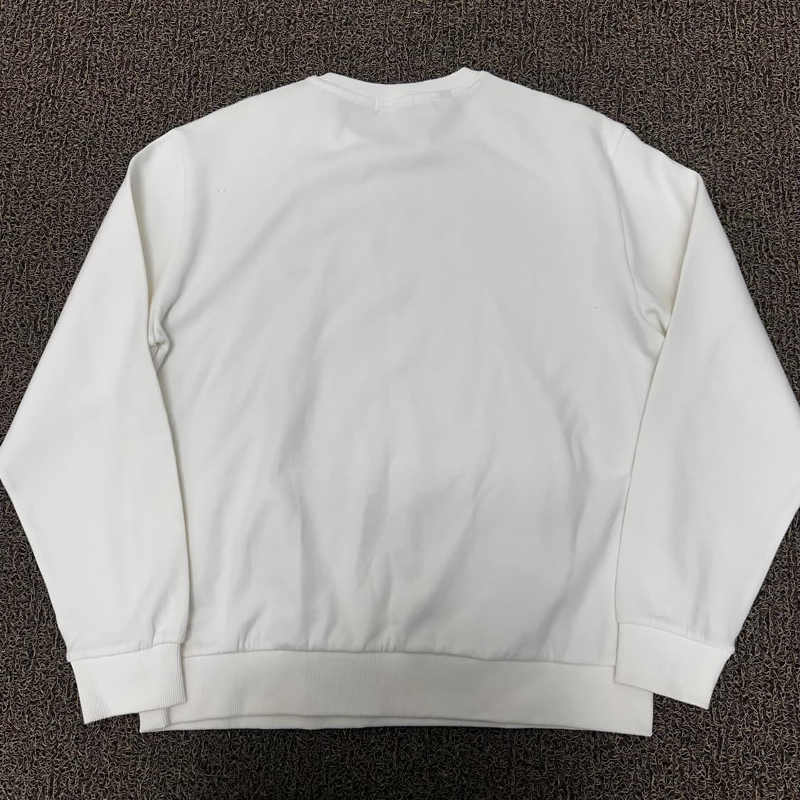 GUESS 게스 맨투맨 화이트 105(XL) 상품이미지5