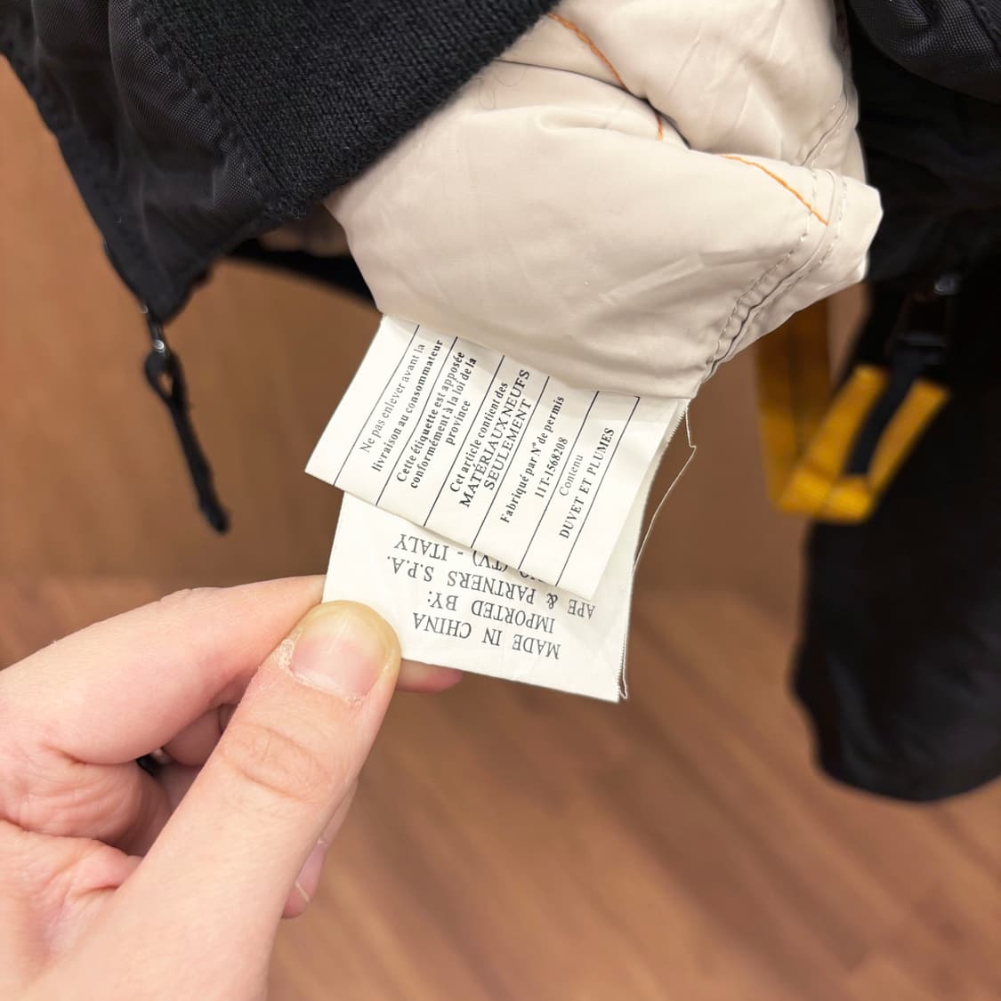 파라점퍼스 코디악 항공 다운 점퍼 퍼 트리밍 후드 멀티 포켓 디테일 블랙 상품이미지9