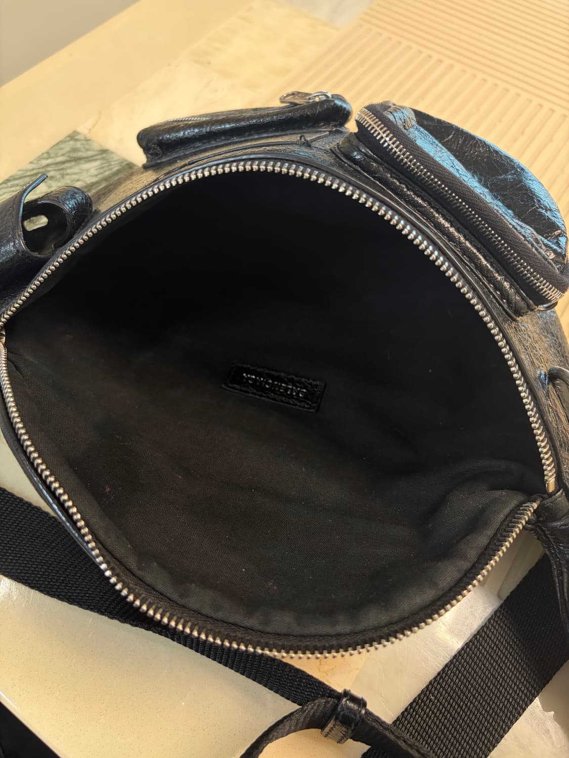 발렌시아가 수퍼비지 벨트백 상품이미지3