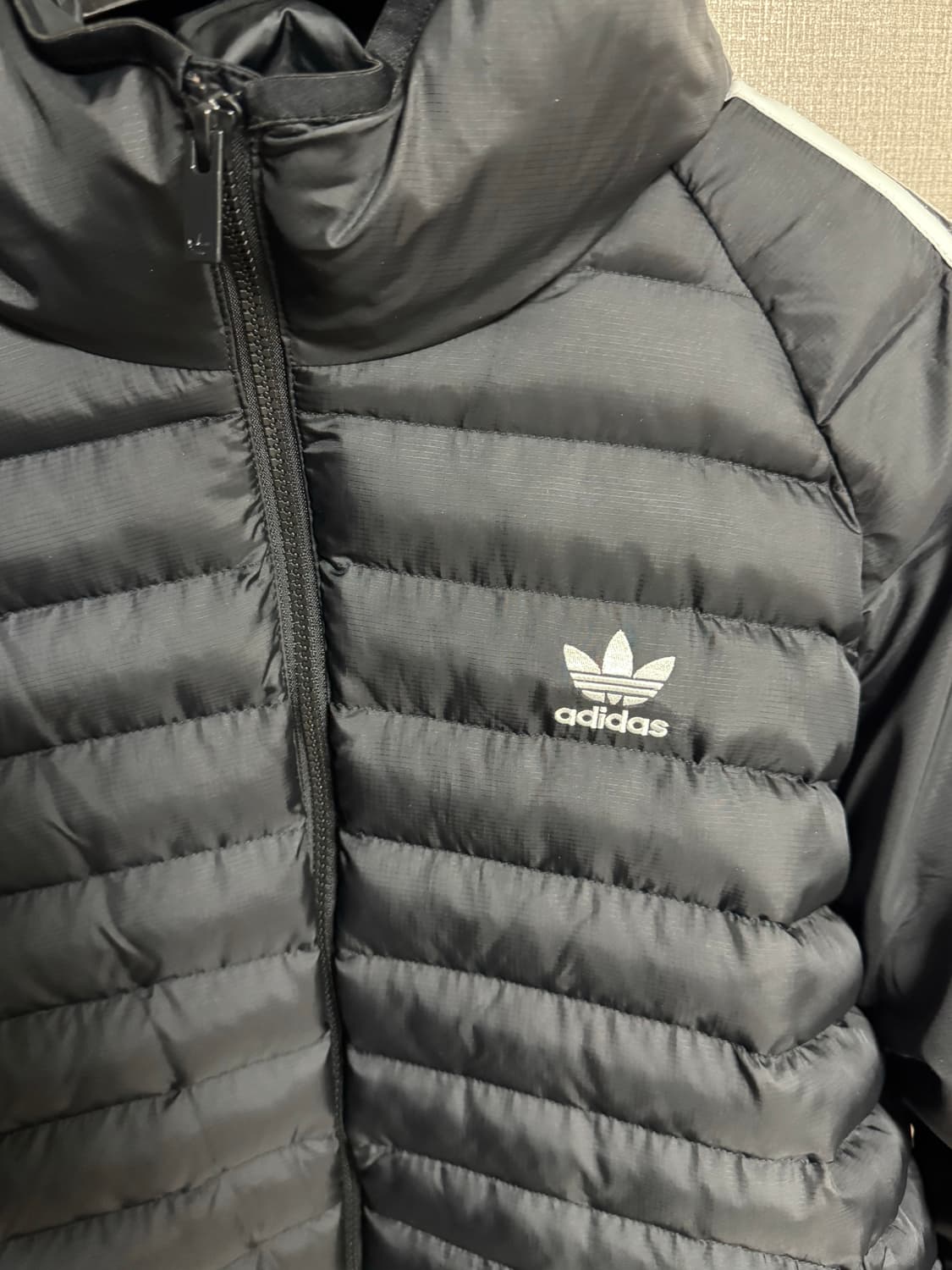 아디다스 경량패딩 상품이미지2