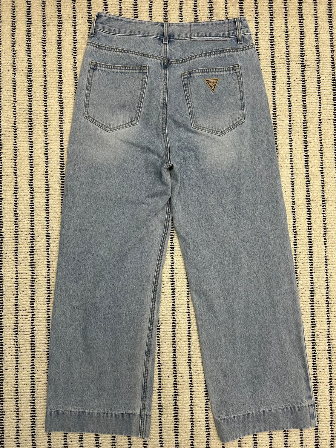 게스(guess) 연청 크롭드 와이드 데님 진 상품이미지5