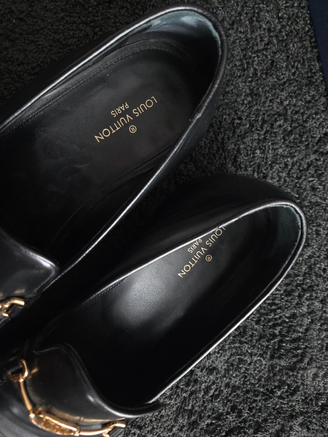 루이비통 로퍼 7L 270 정도의 사이즈 감 상품이미지5