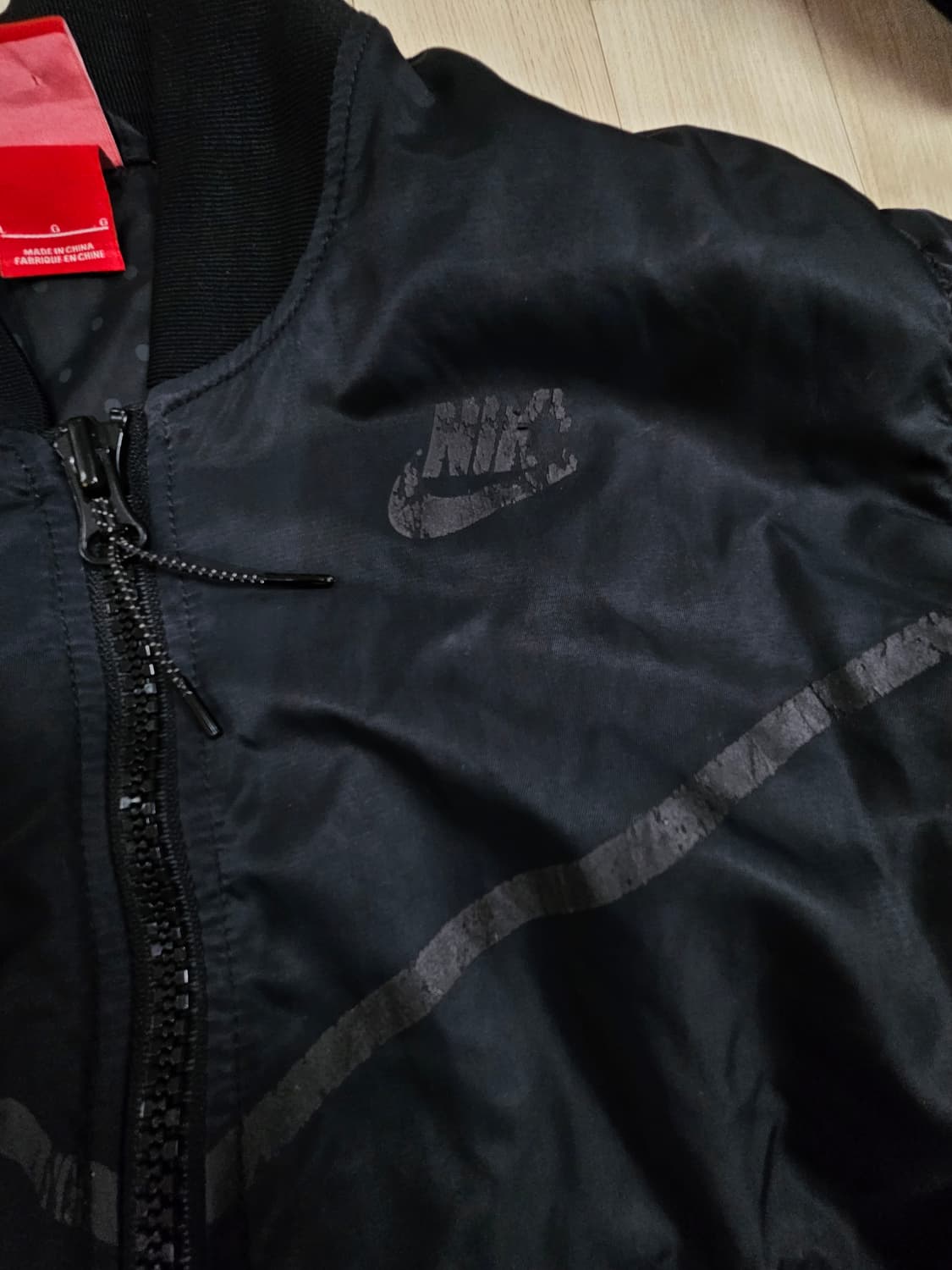 [L] 나이키 올블랙 패딩 봄버 자켓 (MA-1 스타일) 상품이미지3