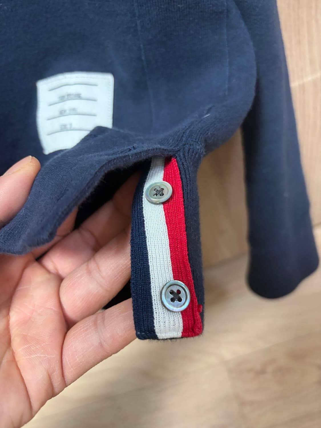 톰브라운 4바 맨투맨  3사이즈 상품이미지4