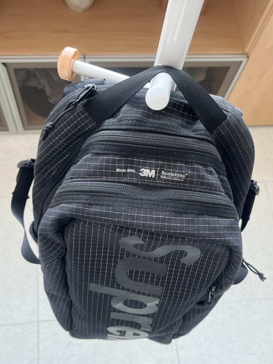 슈프림 백팩 블랙 24ss 상품이미지2