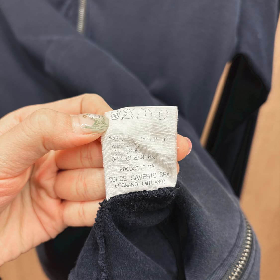 돌체앤가바나 긴팔 후드 집업 스트라이프 라이닝 스컬 프린트 디테일 블랙 상품이미지7