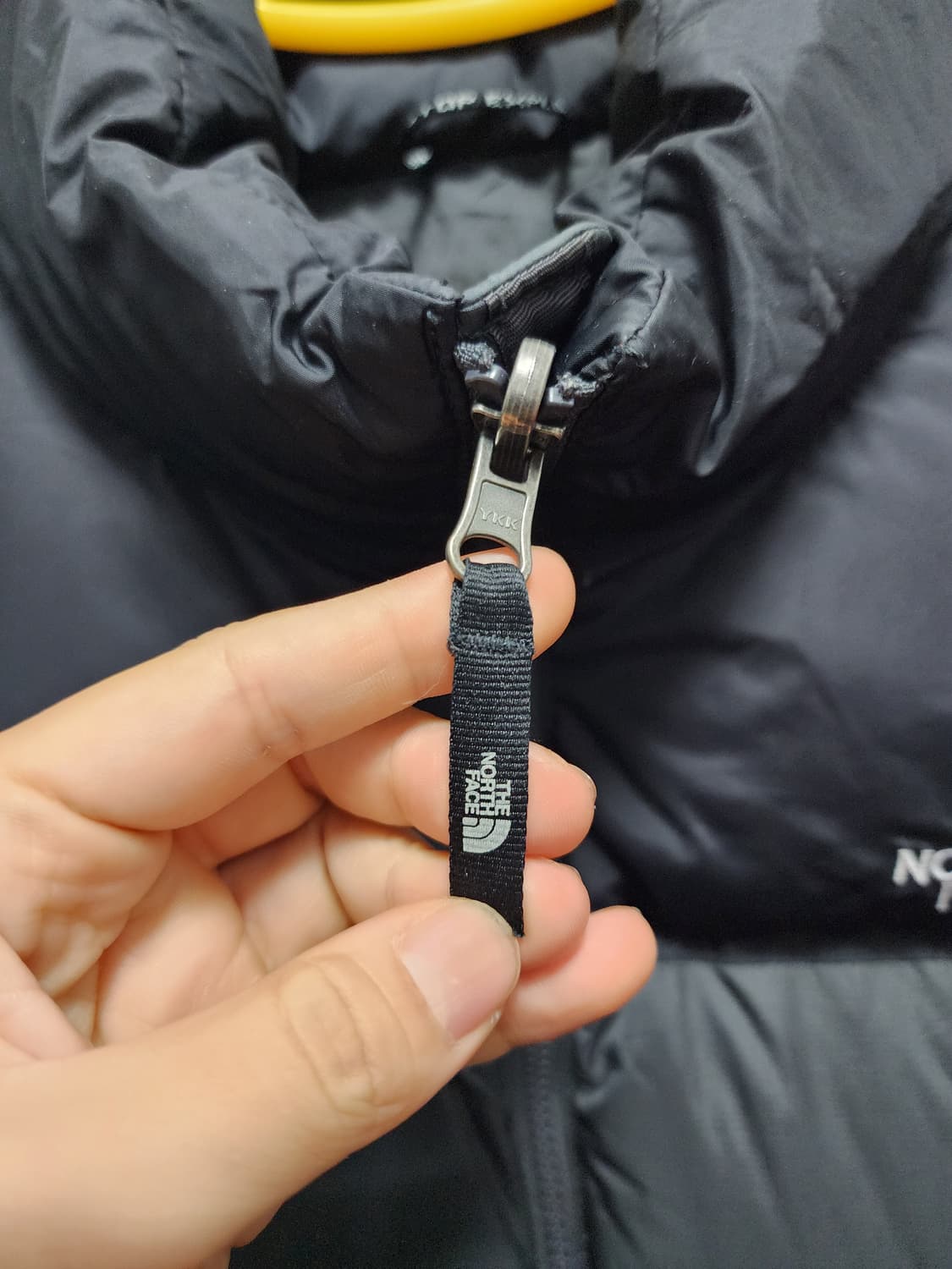 노스페이스 700 무광 그레이 눕시패딩  상품이미지4