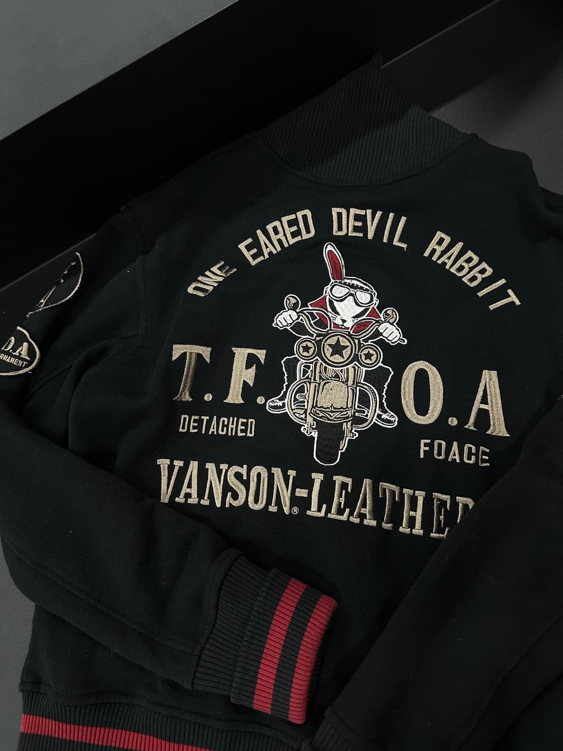 벤슨 백로고 바시티 자켓 상품이미지5