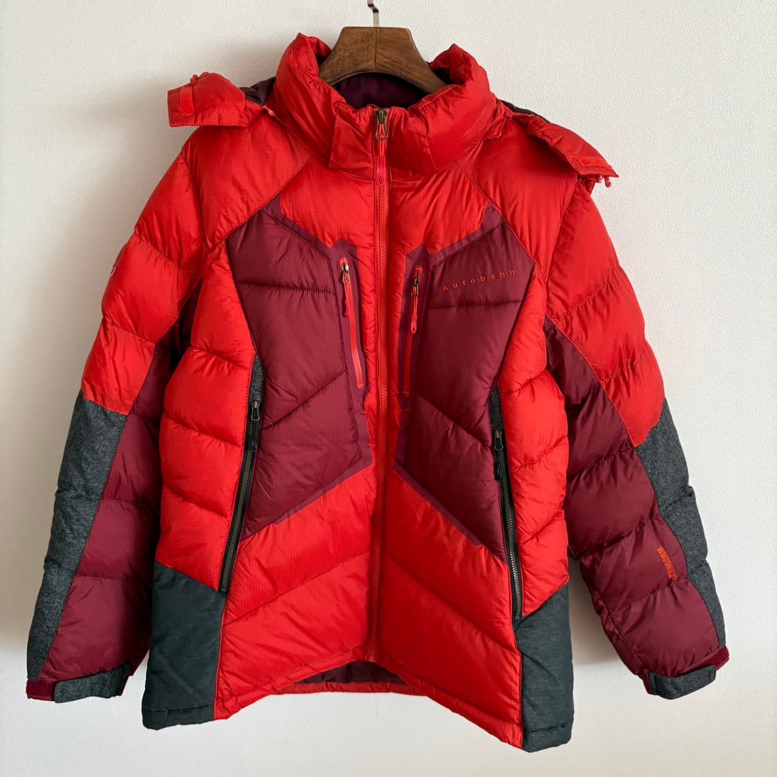 Autobahn 오토반 레드 컬러 패딩 점퍼 100 상품이미지1