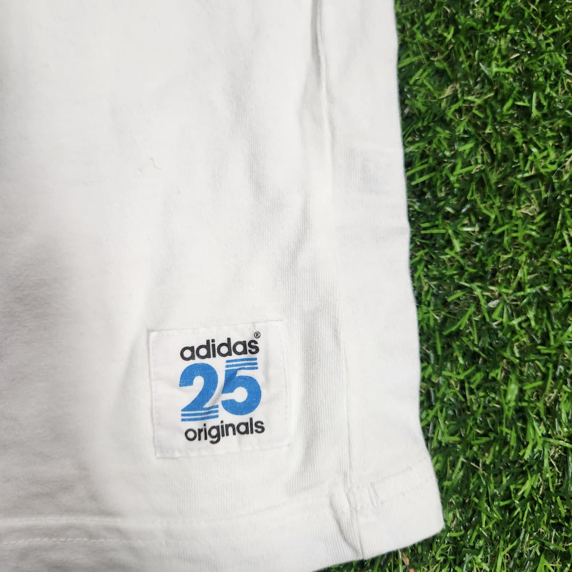 👑아디다스 x NIGO 곰돌이티 / 오리지널스 25주년 한정
 상품이미지3