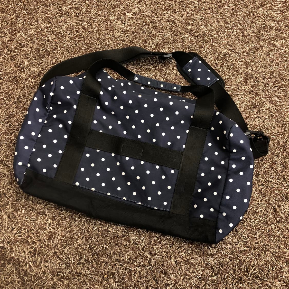 미치코런던 네이비 도트 땡땡이 폴카닷 더플백 상품이미지4