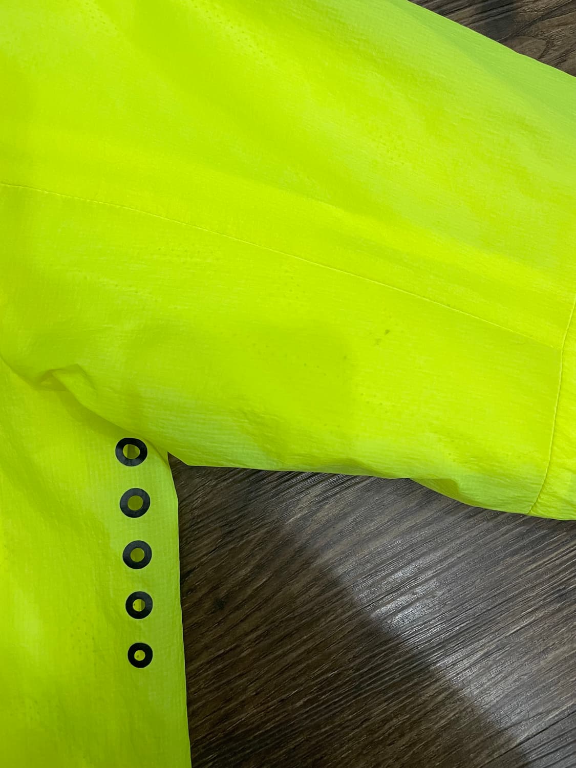 나이키 테크 에어로쉴드 파카 바람막이 형광 상품이미지5