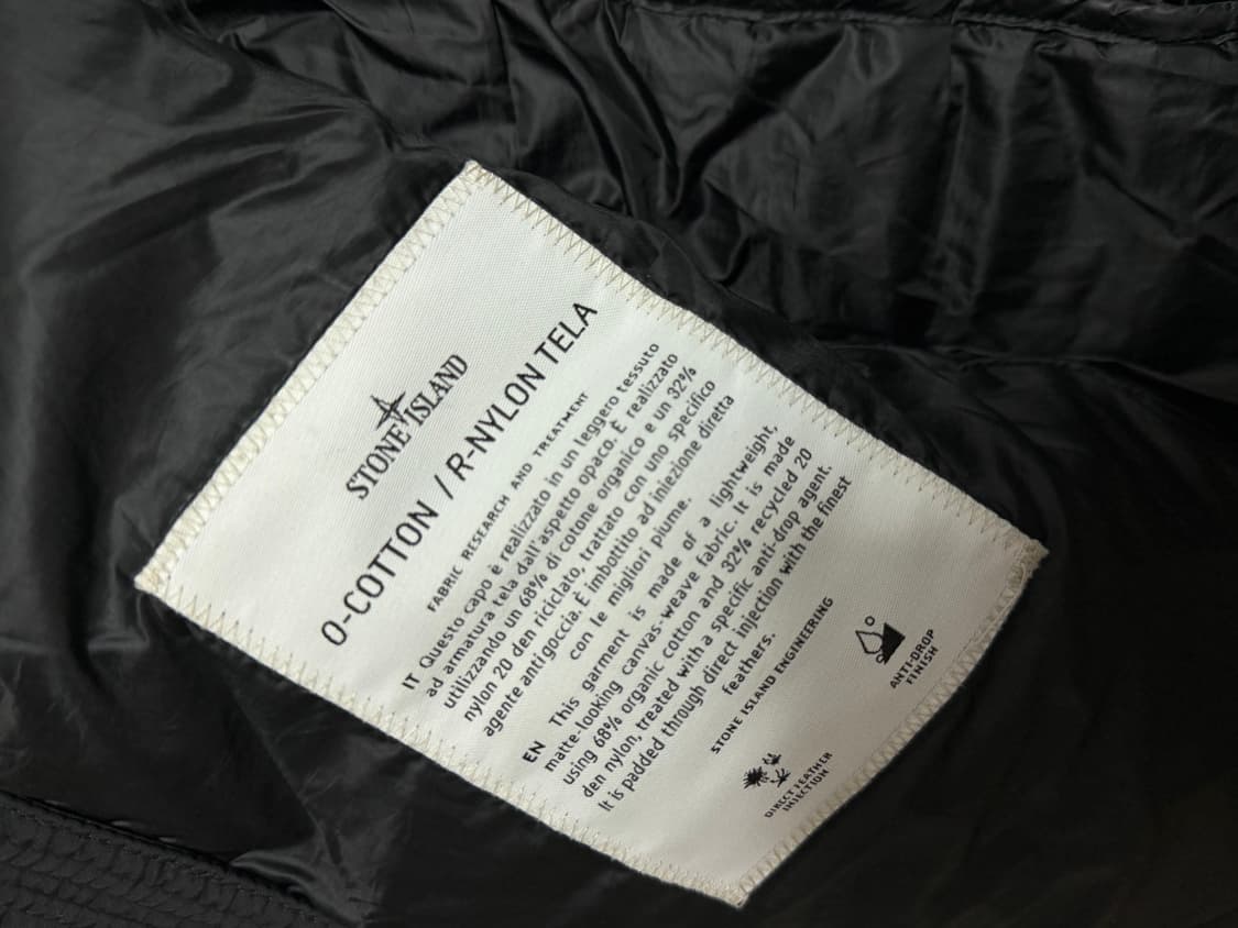 급처 백화점판 스톤아일랜드 경량패딩 L사이즈 상품이미지4