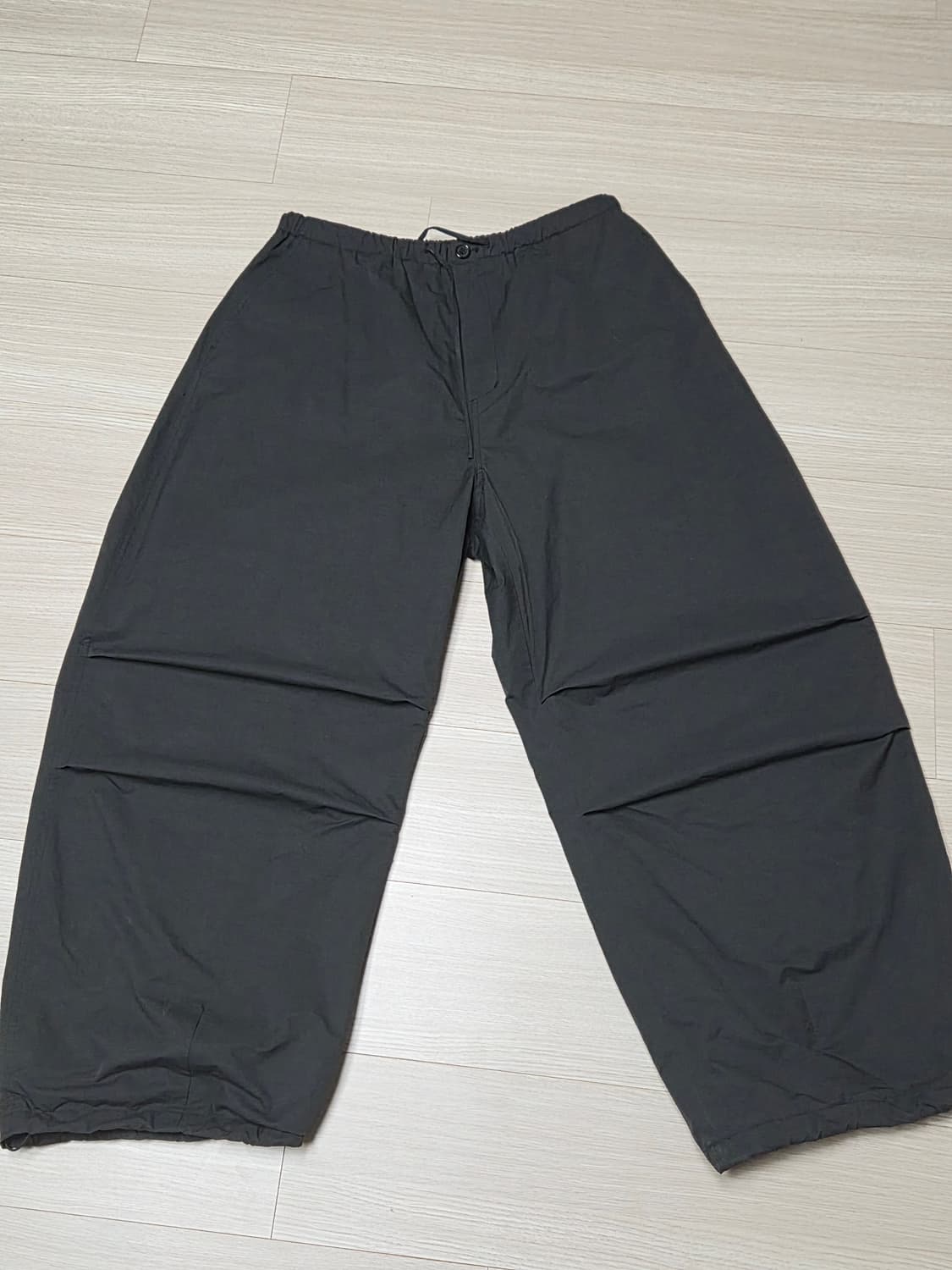 M) 아모멘토 드로우스트링 와이드 퍼티그 팬츠 블랙 상품이미지3