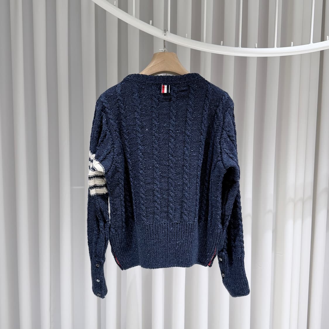 (A+/3) / 톰브라운 사선완장 도네갈 트위스트 케이블 니트 스웨터 상품이미지6