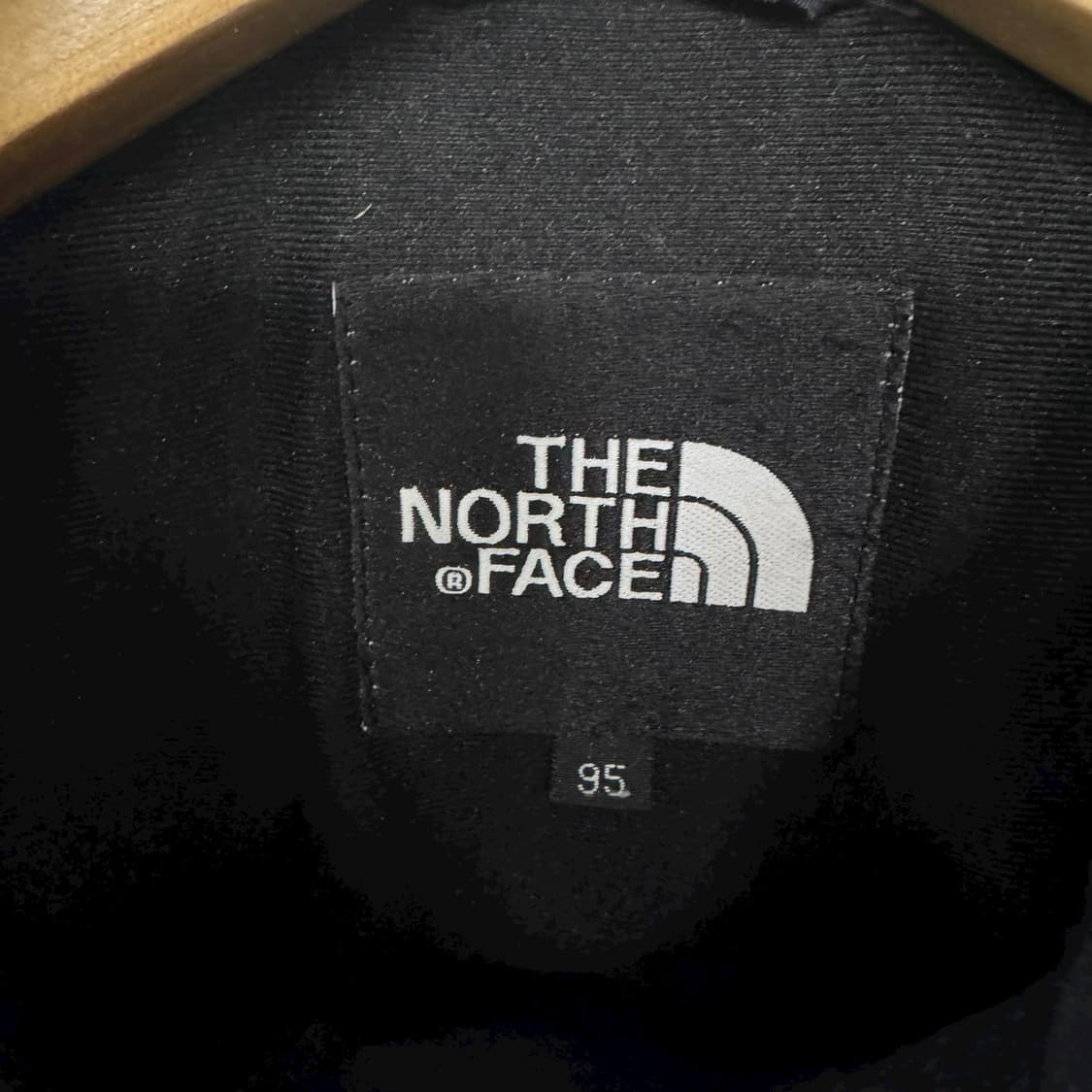 노스페이스 바람막이 자켓 상품이미지3