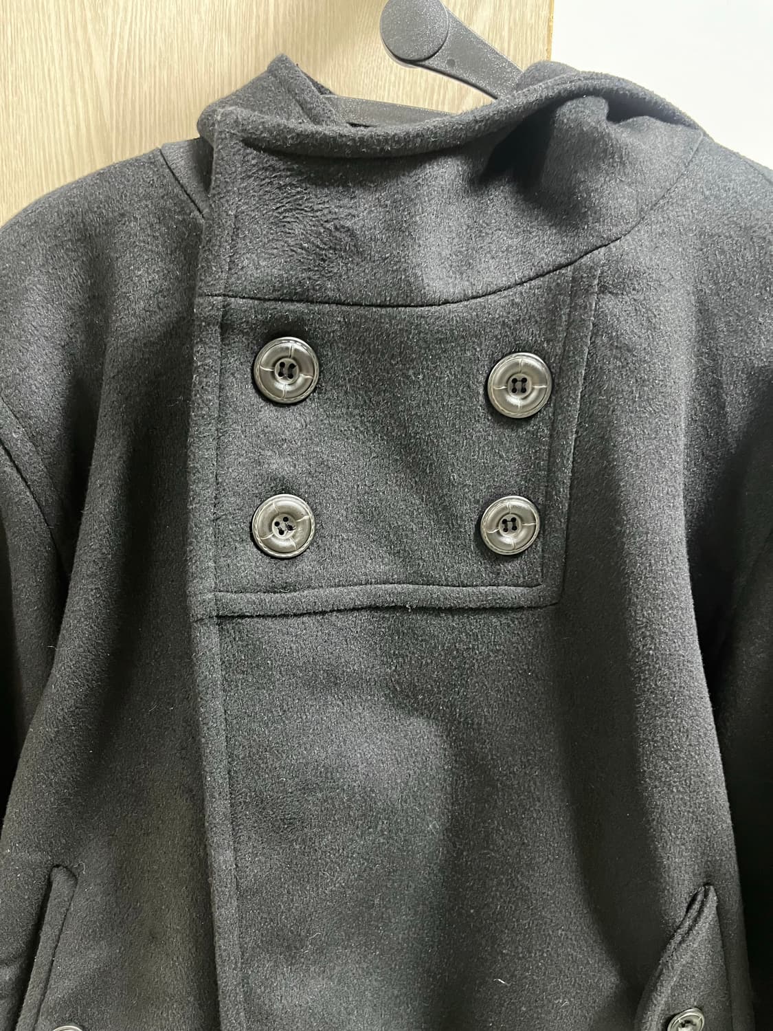 오피쉬 QUAD BUTTON SHORT COAT, BLACK 상품이미지6