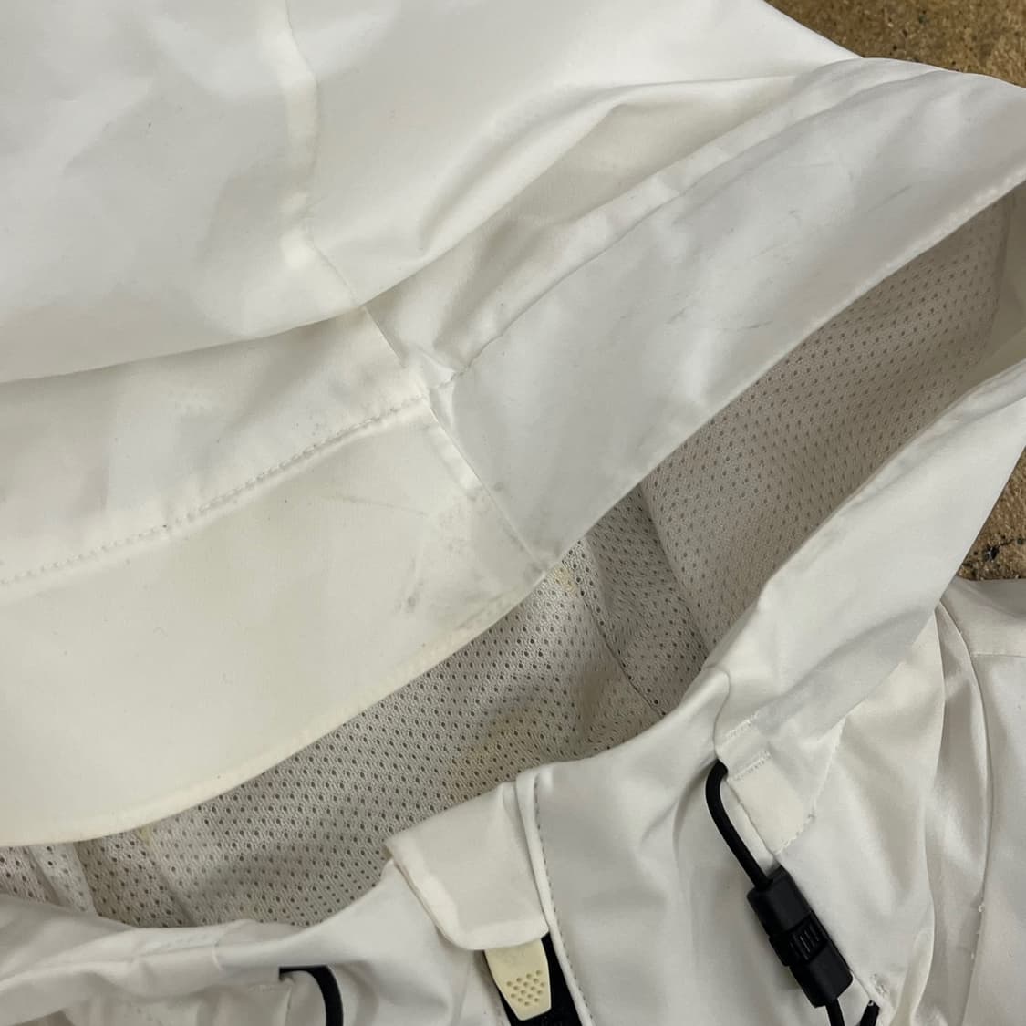 [정품/L] 다이나핏 화이트 바람막이 후드 자켓 b17 상품이미지8