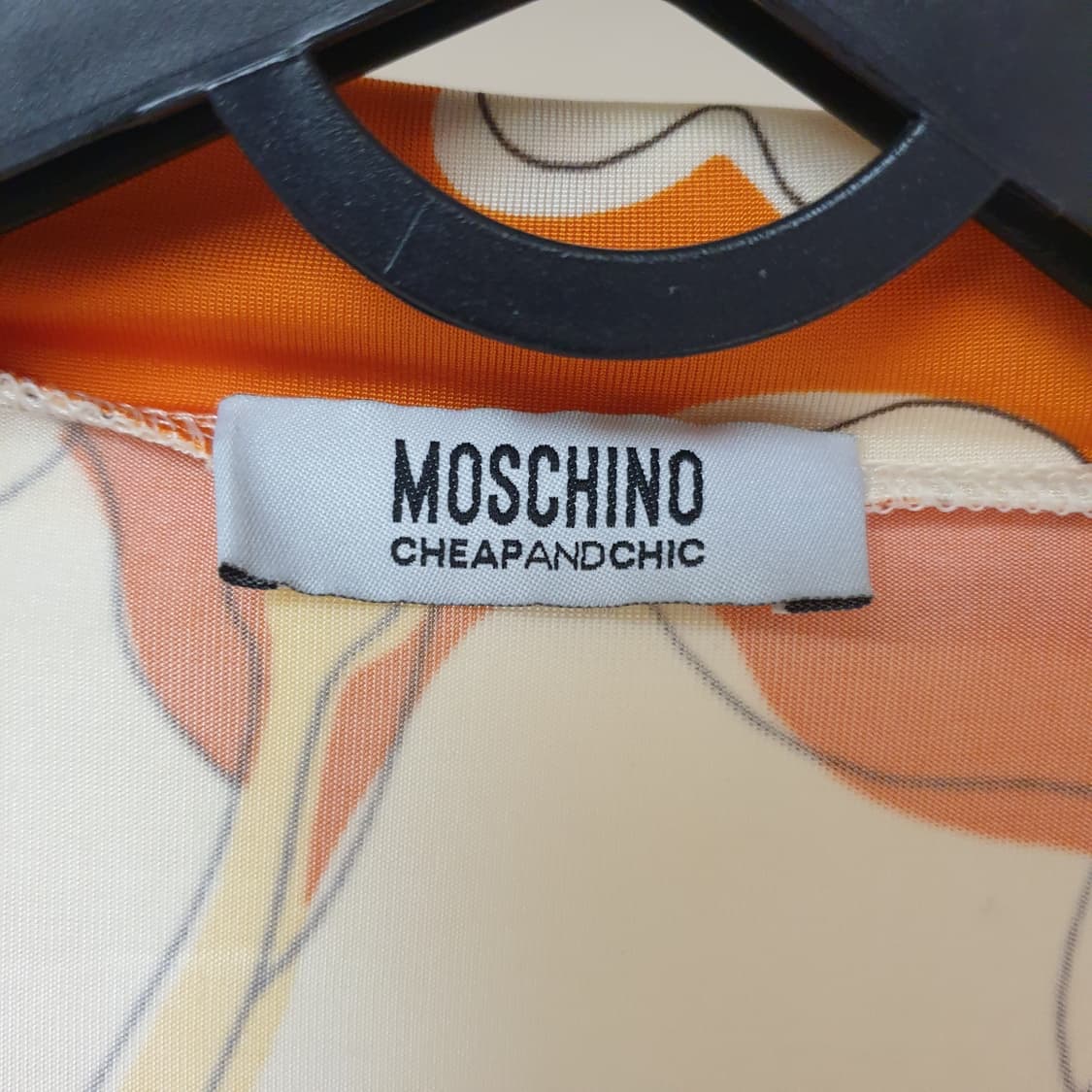 모스키노 칩앤시크 오렌지 플라워패턴 꼬임넥 비스코스 저지 탑 상품이미지8