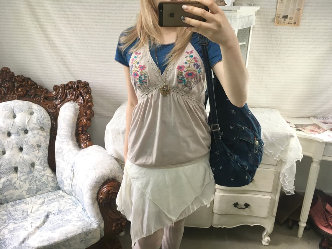 Set)블루 퍼프 반팔 + 하구미 자수 잔꽃 홀터 나시 상품이미지5