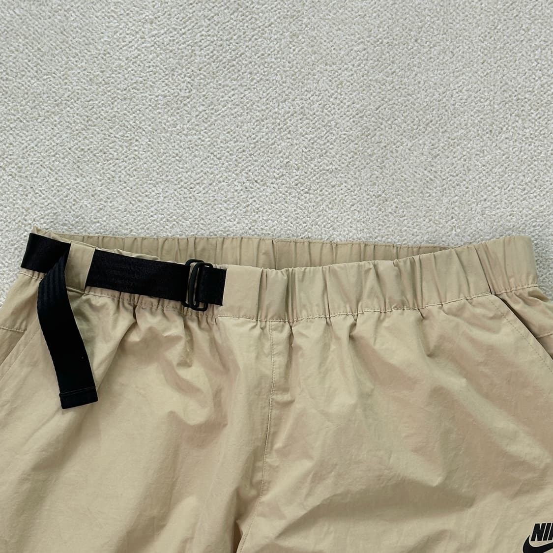 나이키 프리미엄 에센셜 우븐 팬츠 상품이미지3