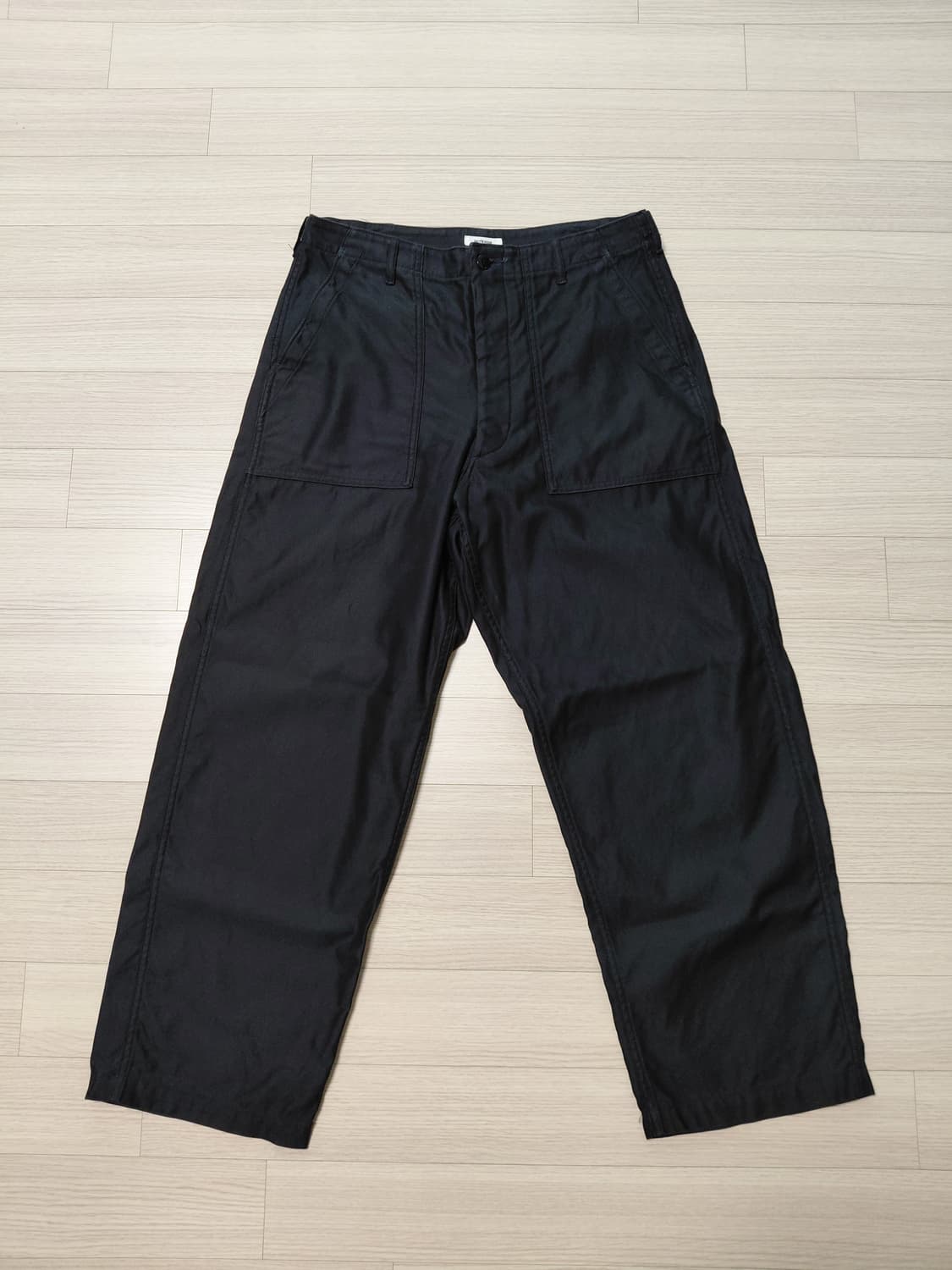 [5] 인테림 기자 사틴 베이커 팬츠 블랙 상품이미지1