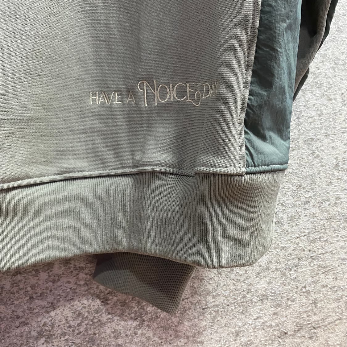 노이스 나일론 패브릭 라이트그레이 그린 믹스 후드티 B4006 상품이미지7