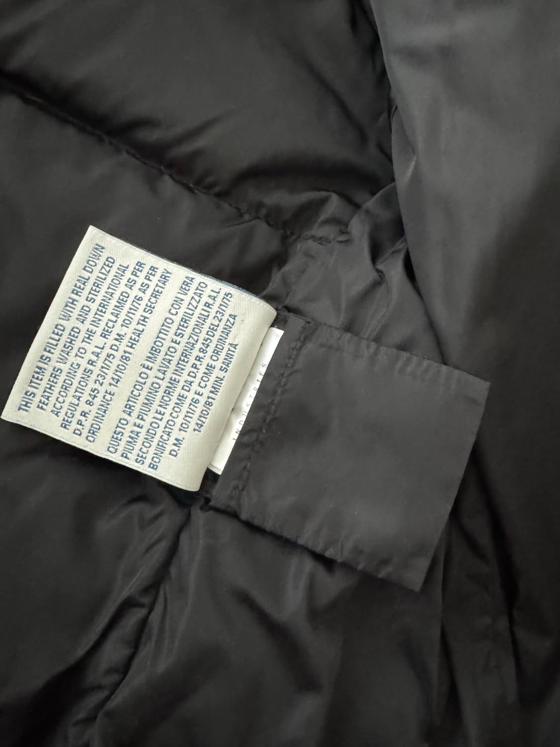 정품 몽클레어 클로에 블랙패딩(구형지퍼) 상품이미지4