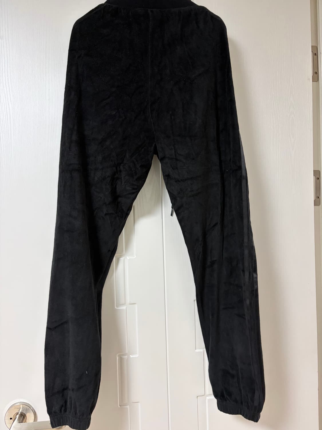 아디다스 벨벳 후드집업 조거팬츠 셋업 상품이미지8