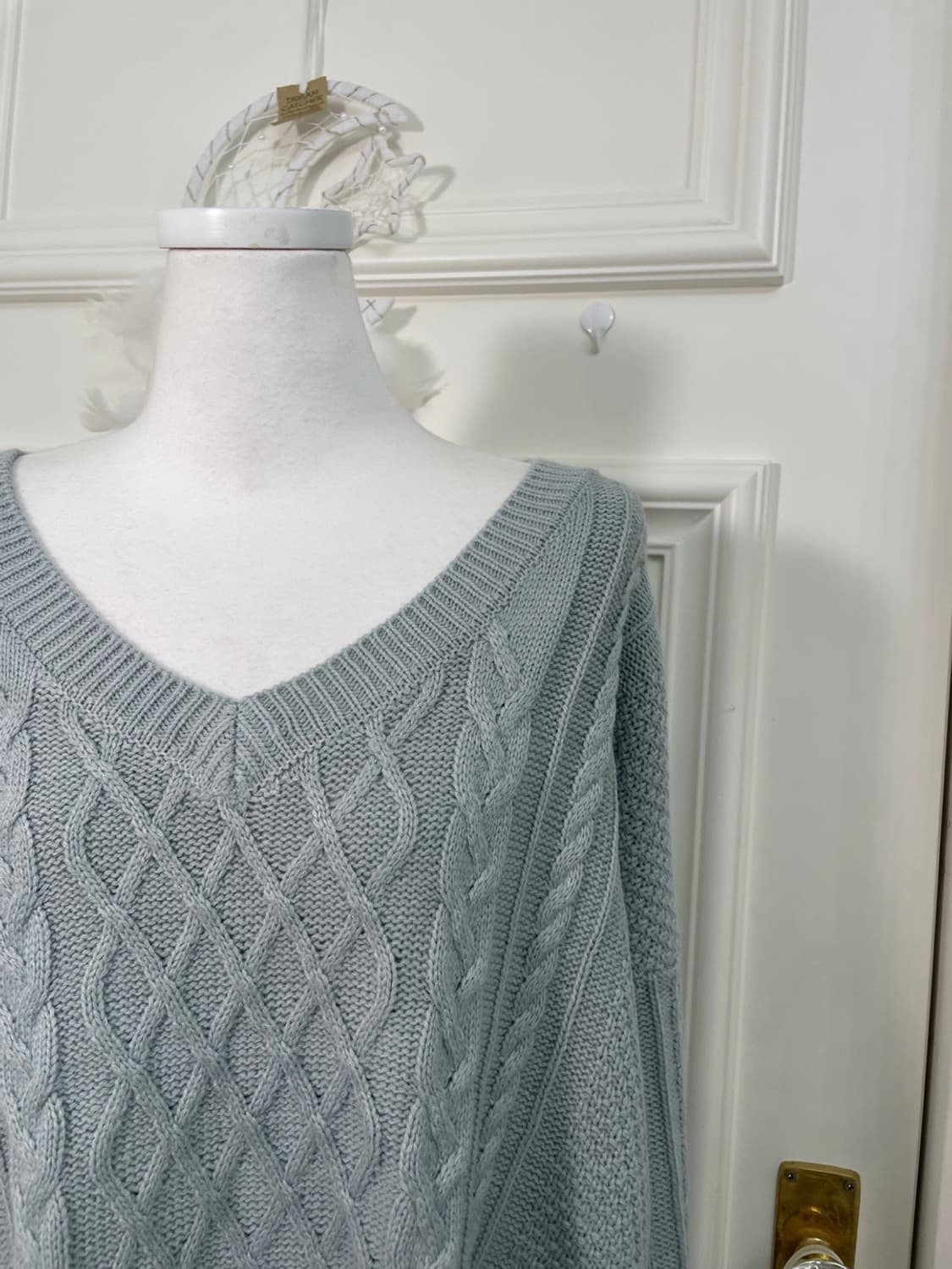 indi mint blue v-neck loose slit sweater 상품이미지6