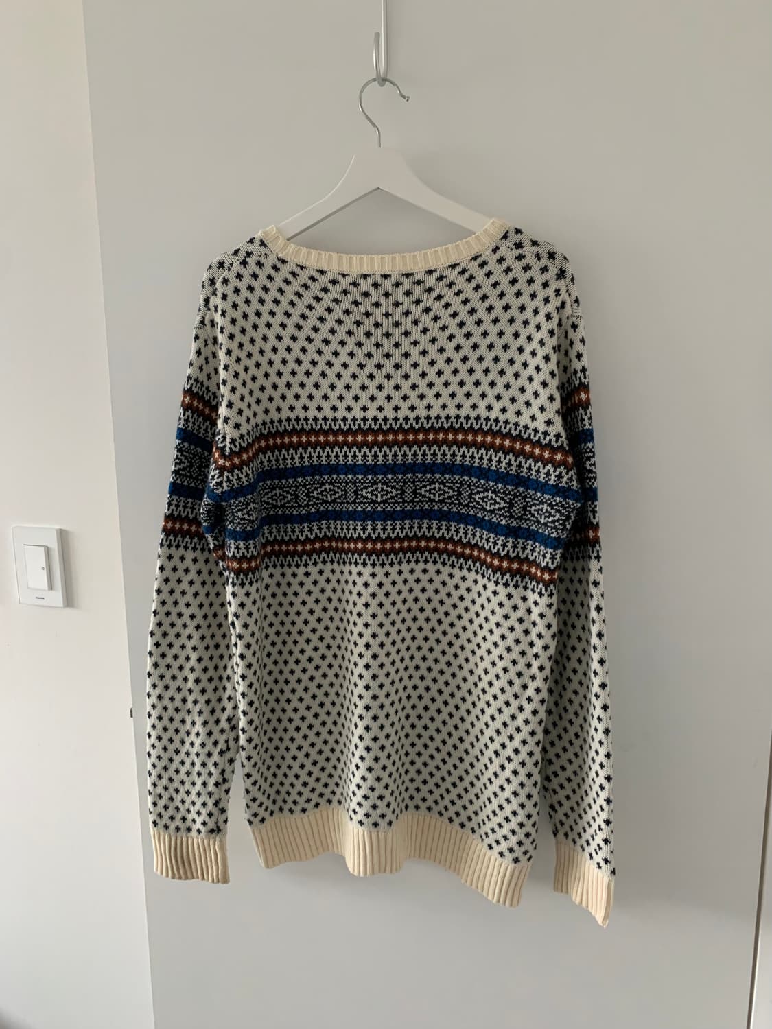 아이보리 배색 니트 상품이미지4