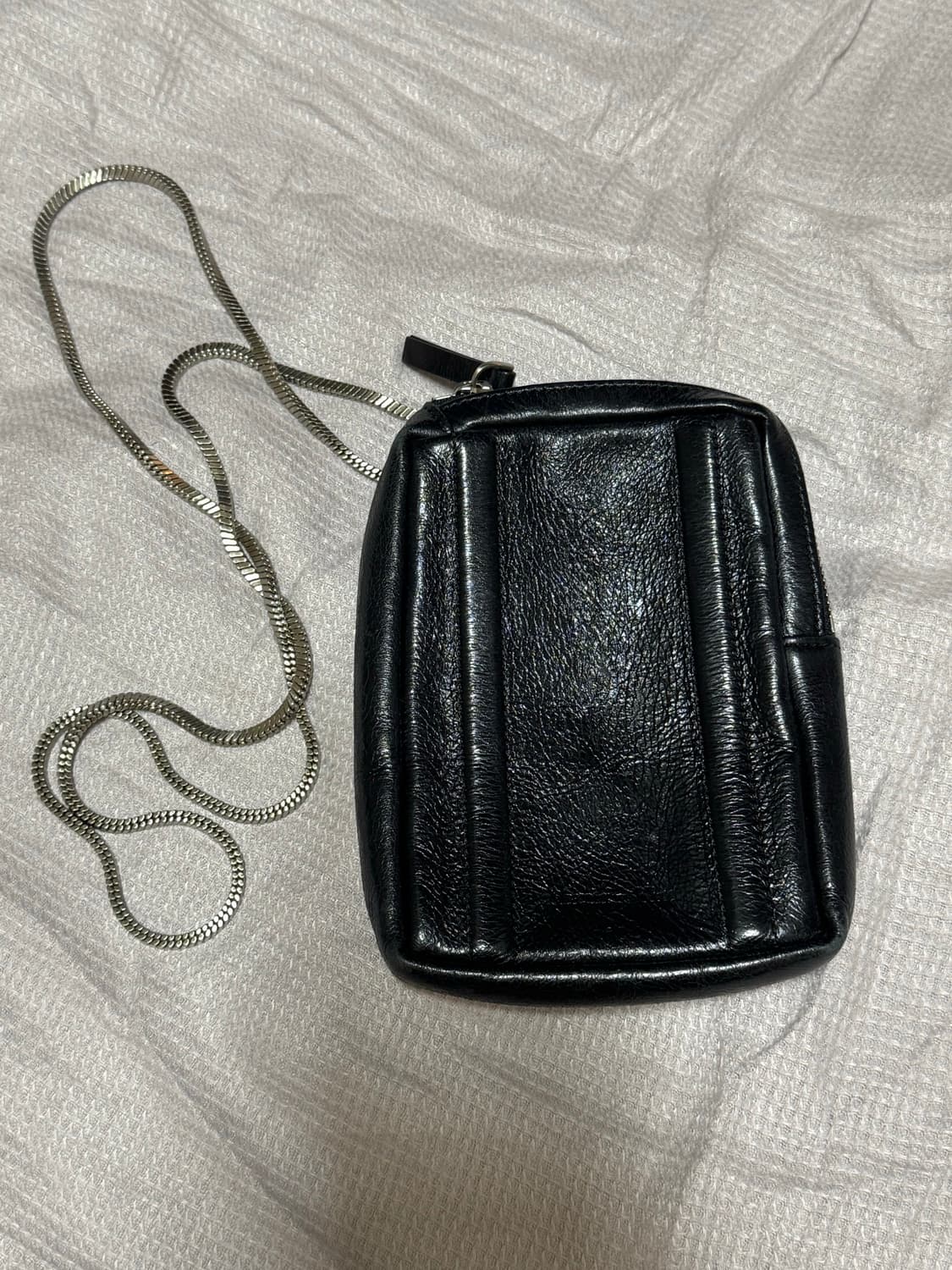 Matin Kim 마뗑킴 체인 크로스 미니백 상품이미지3