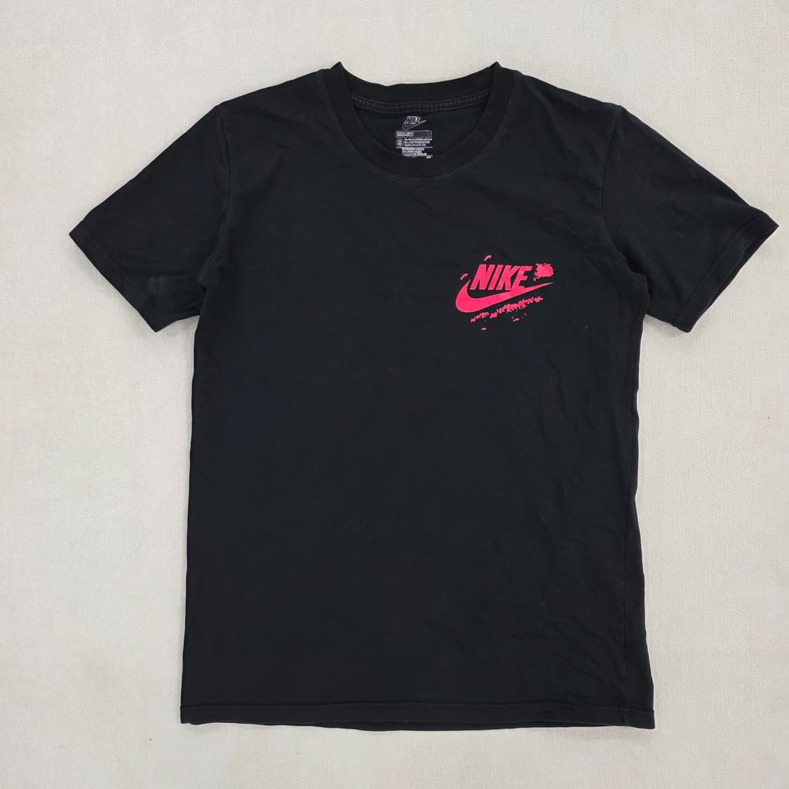 S 나이키 드라이핏 백그래픽 반팔티 0225J 상품이미지1