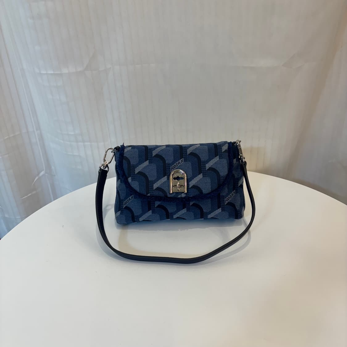 정품 로사케이 데님 미니 숄더백     상품이미지1