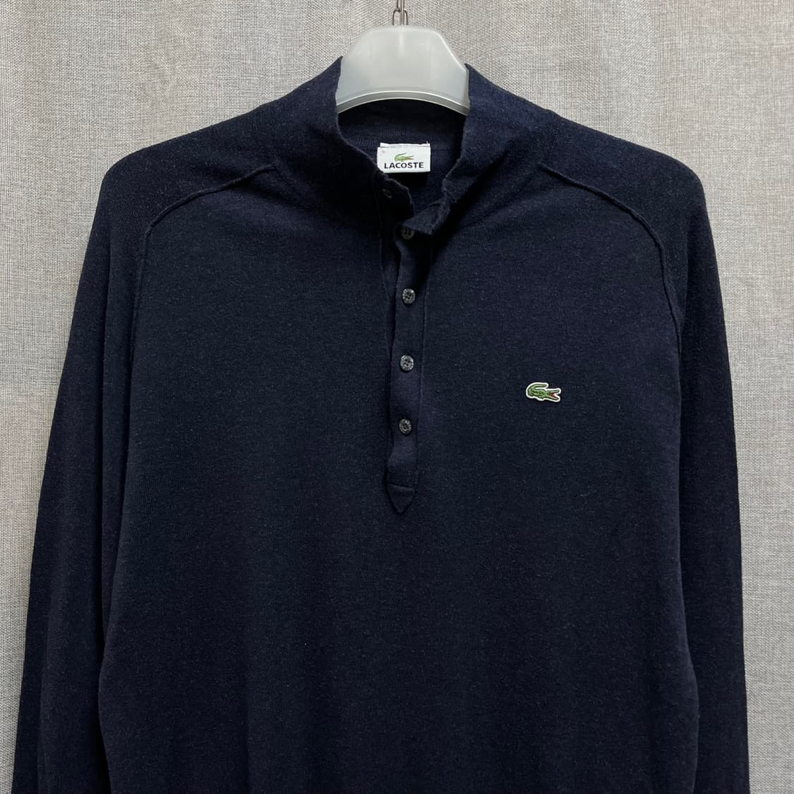 [105] 라코스테 코튼 캐시미어 하프 버튼 니트 상품이미지4